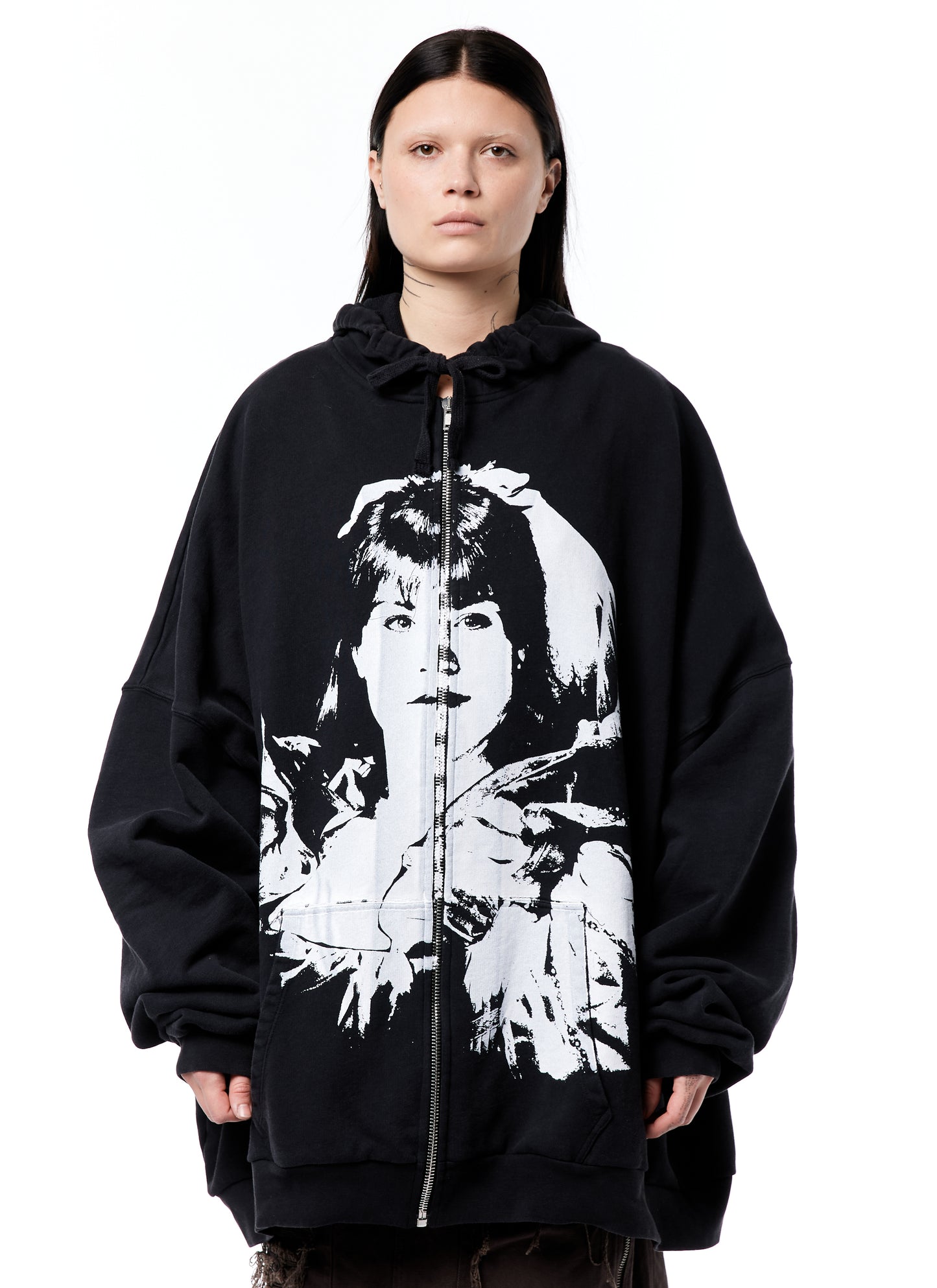 GIANT ZIP HOODIE