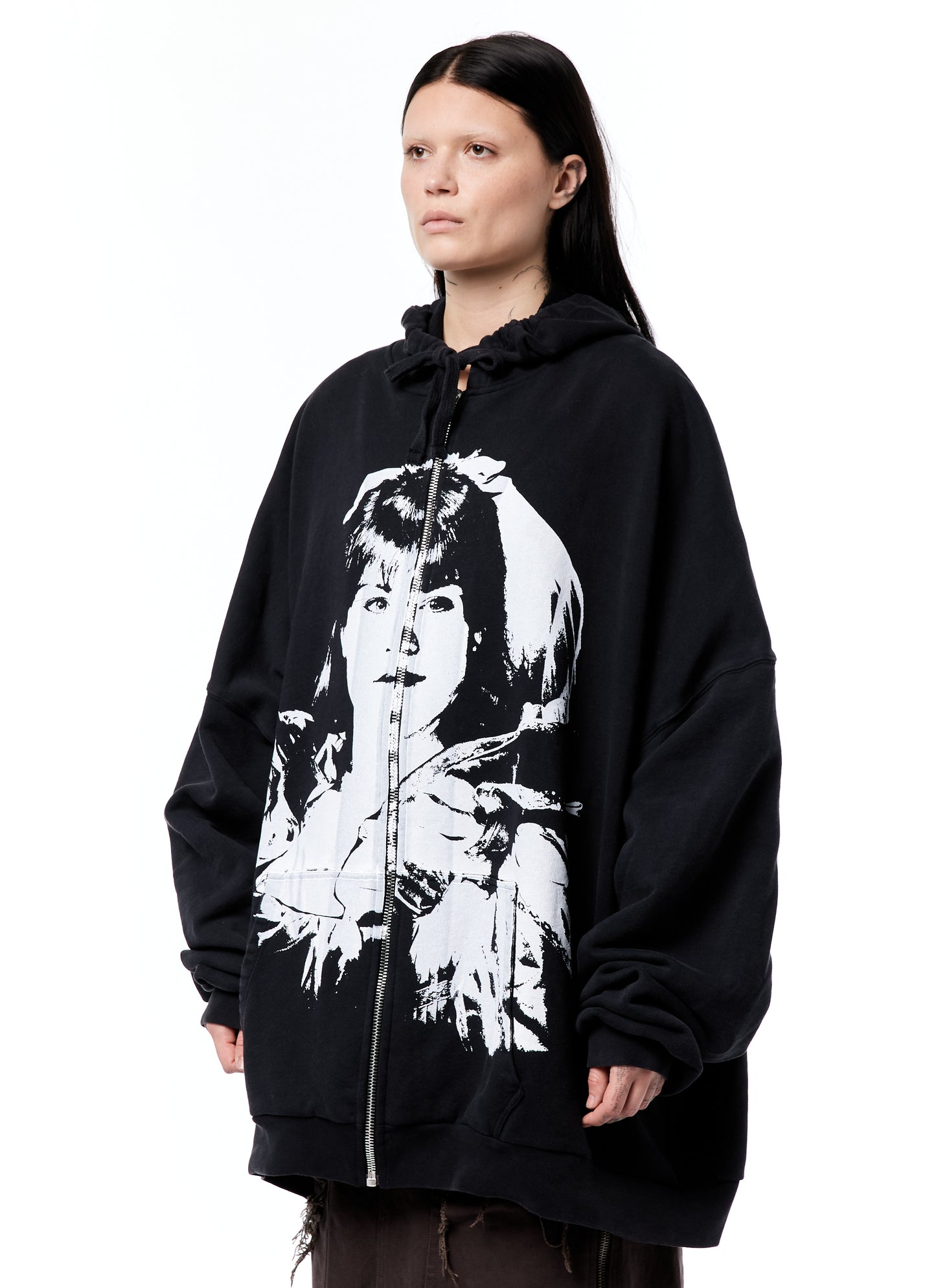 GIANT ZIP HOODIE