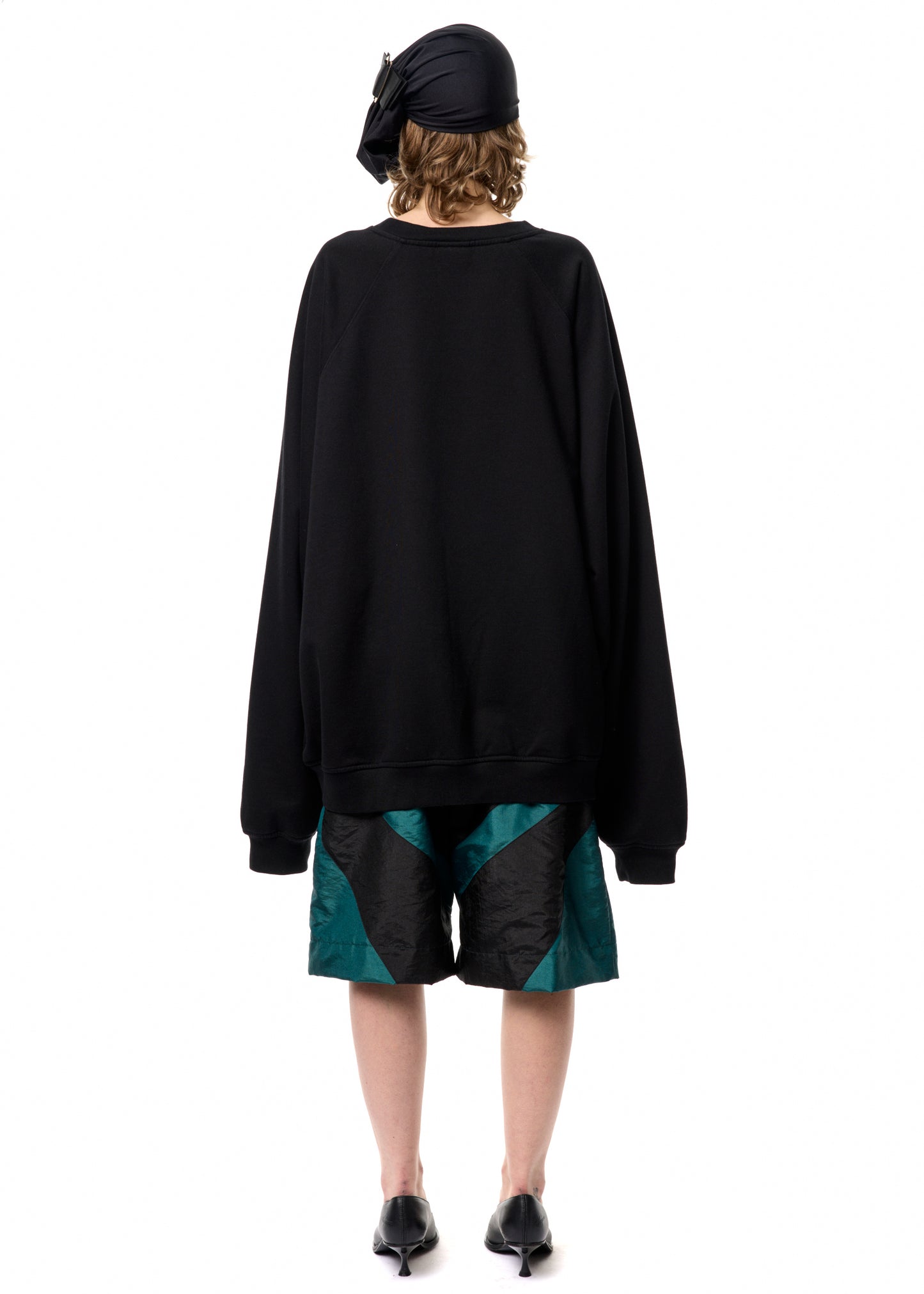 OVERSIZED SWEATSHIRT